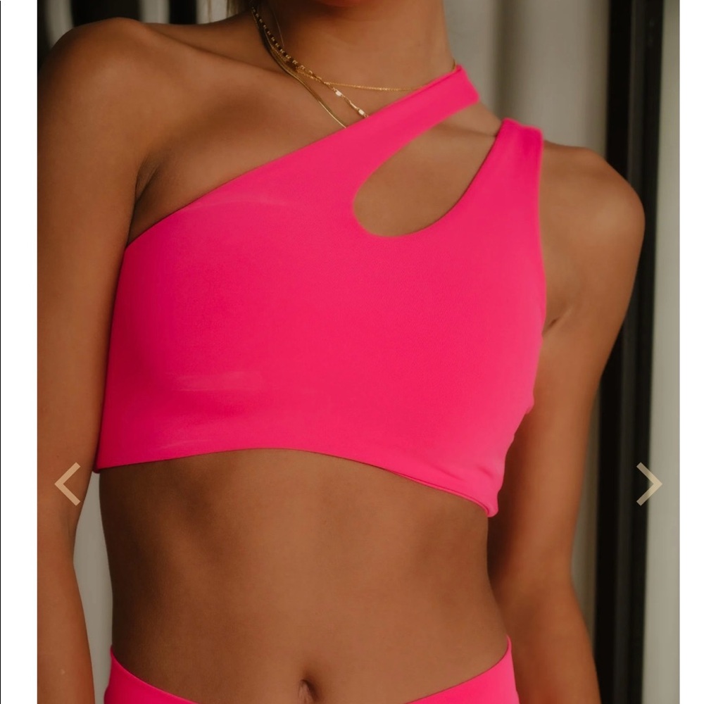 Five Dancewear slay sports bra